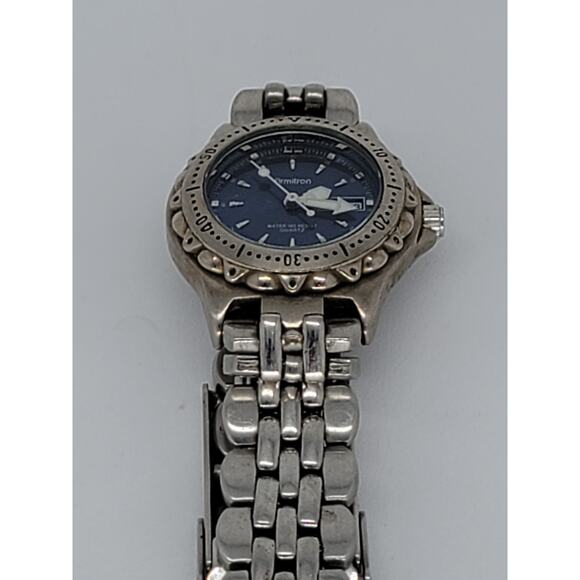 Armitron Quartz Diver Watch with Blue Dial - Water Resistant to 165ft - Picture 3 of 5